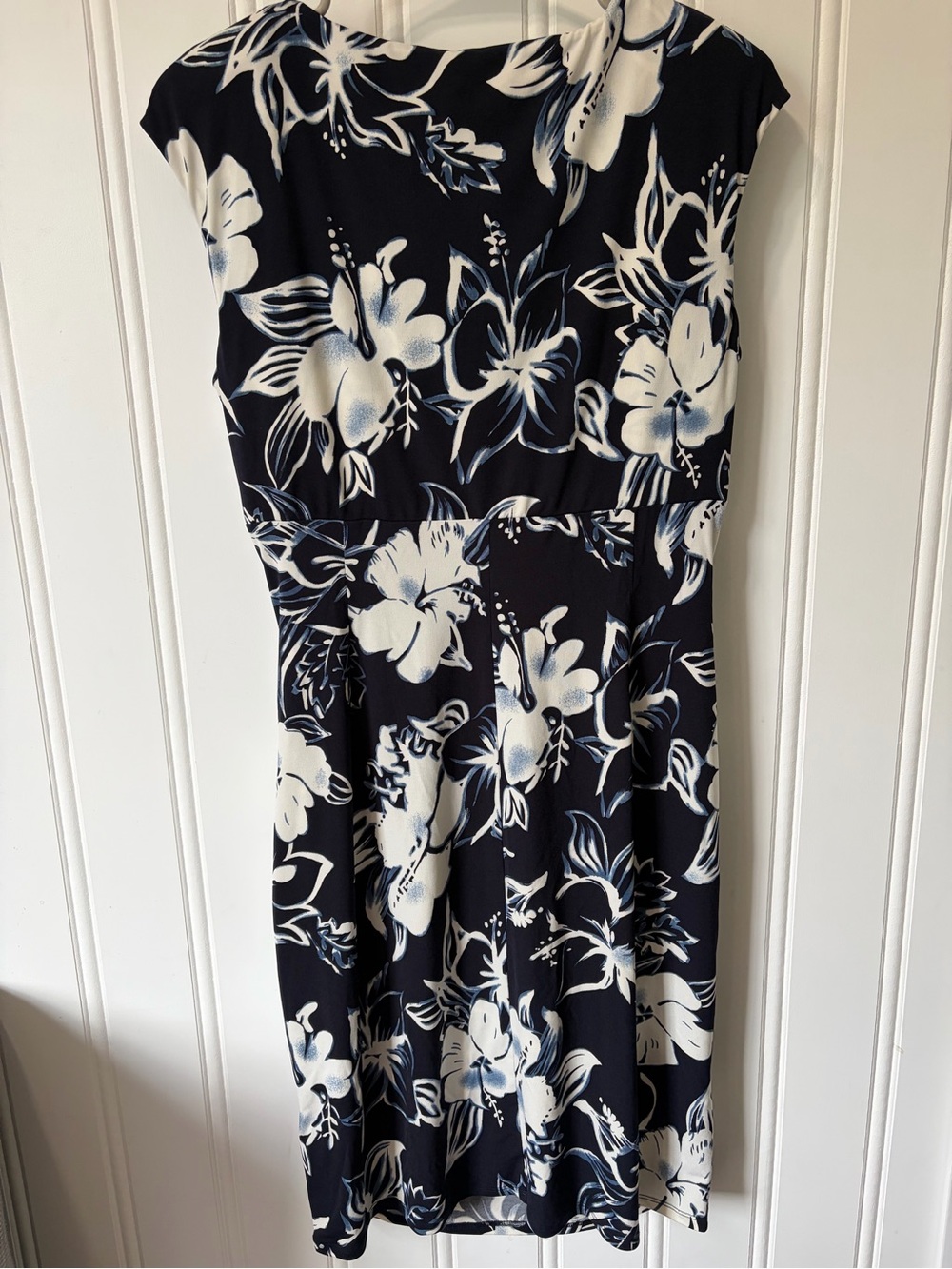 NWT Lauren Ralph Lauren Navy White Floral Ruched Faux Wrap Sheath Dress 14P - Picture 11 of 11